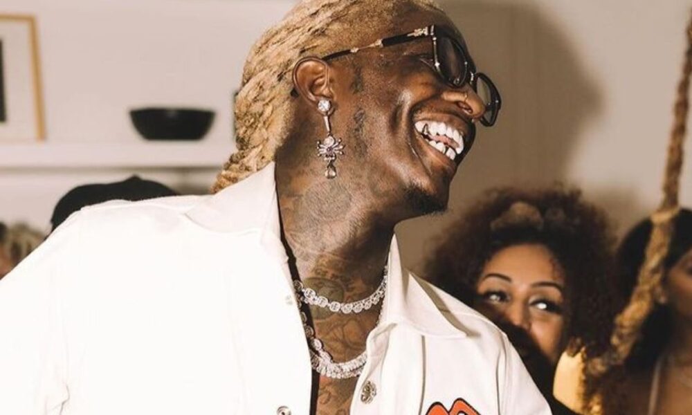 Young Thug sorrindo