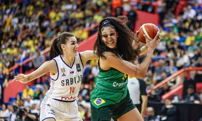 Kamilla Cardoso Brasil x Servia Pre Olimpico de basquete feminino