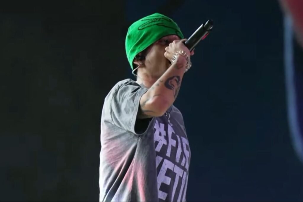 Leviano no palco do Plantão Festival