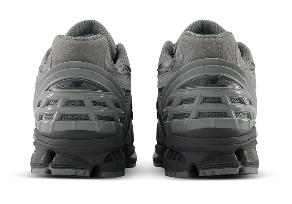New Balance 1954R