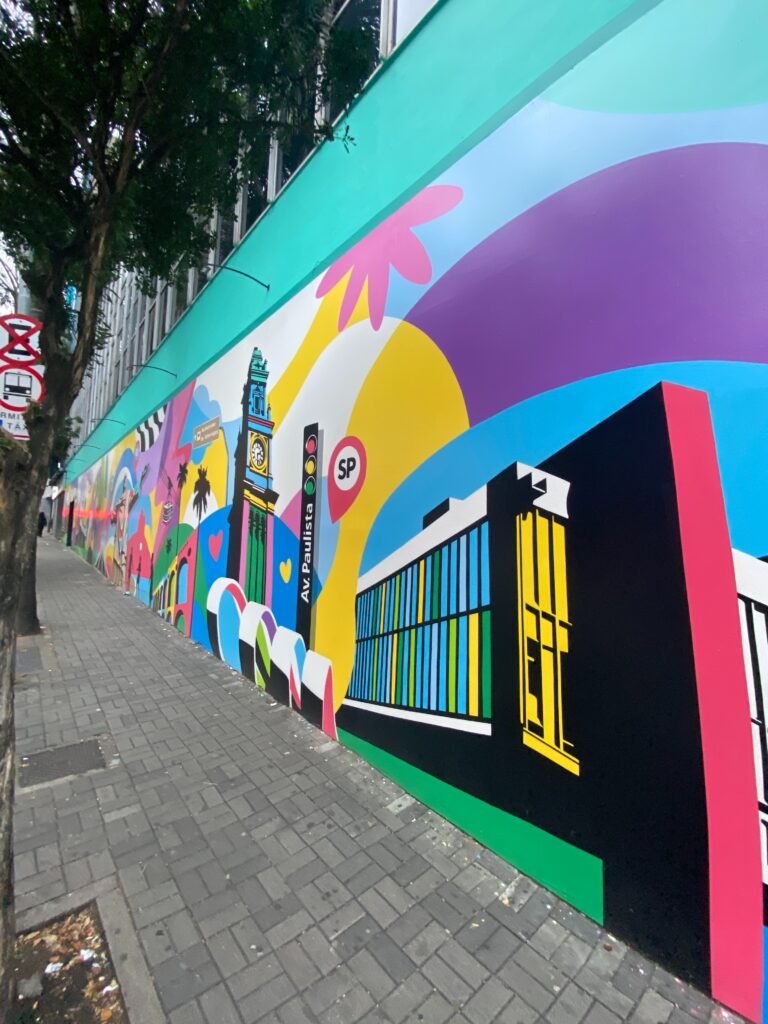 Mural de 74 Metros na Rua Augusta