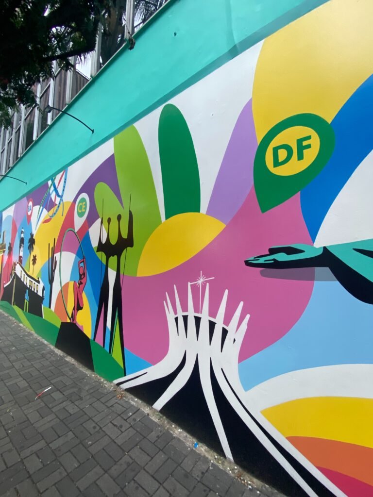 Mural de 74 Metros na Rua Augusta