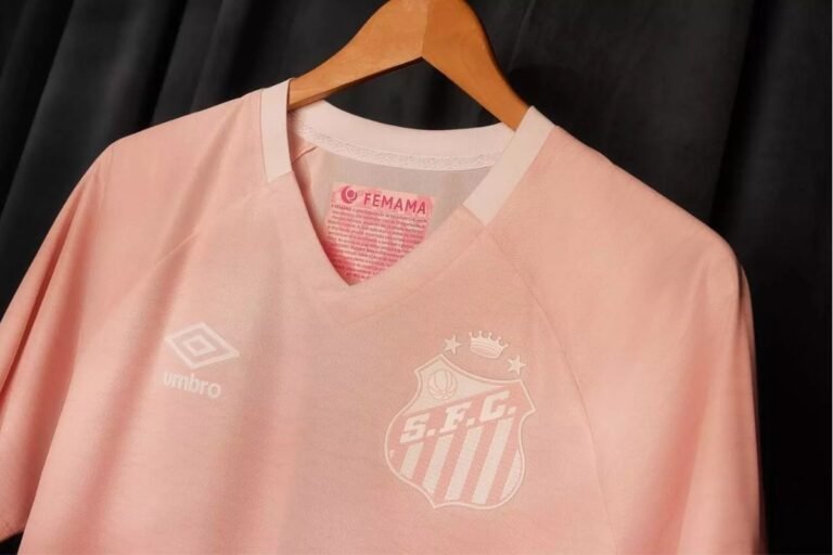 Camiseta do Santos da collab: Umbro e Pelé